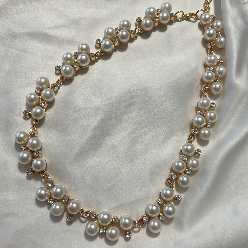 Brand new decadent necklace
